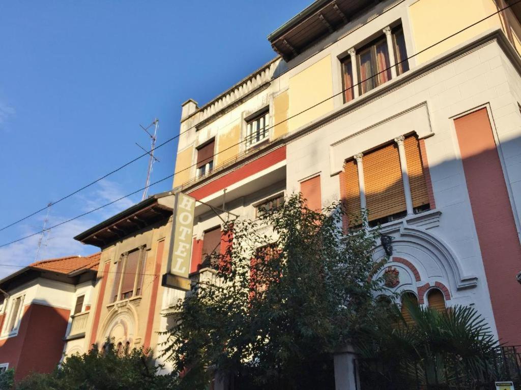 Ambra Boutique Hotel Милан Экстерьер фото